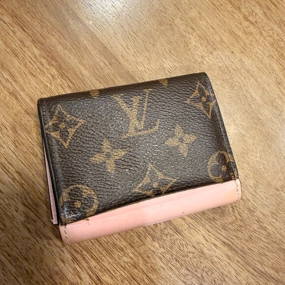 Louis Vuitton Victorine Wallet โ Monogram / Rose Ballerine Pink - Picture 2 of 4